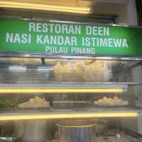 Enjoy nasi kandar at Restoran Deen