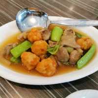 มาทานอาหารจีนรสดั้งเดิมที่ พูลสินภัตตาคาร กัน 😋