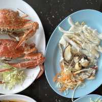ไปกินอาหารซีฟู้ดสดๆราคาสุดคุ้ม ที่หาดราไวย์