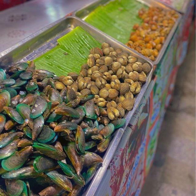 อาหารสตรีทซีฟู้ด จุดเช็คอินริมแม่น้ำ @บางปะกง 🦀