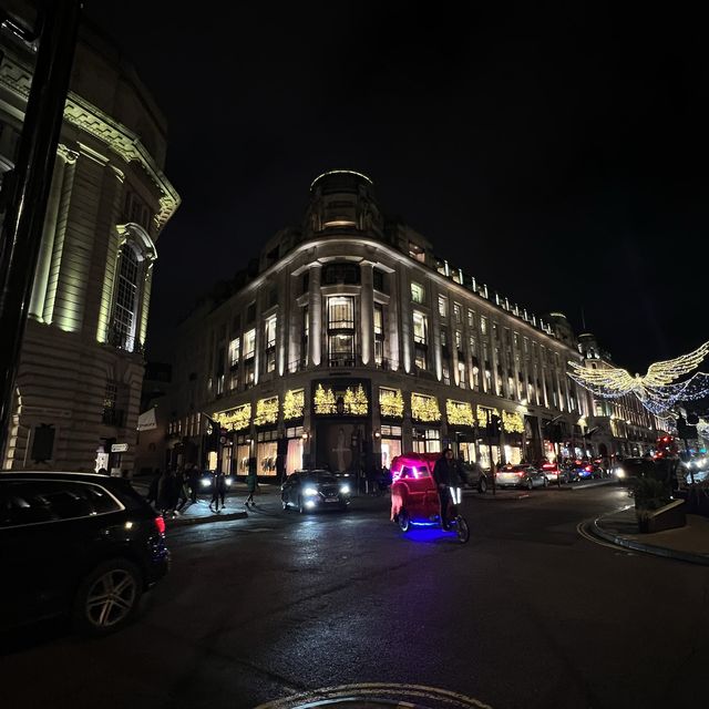 Piccadilly Circus 