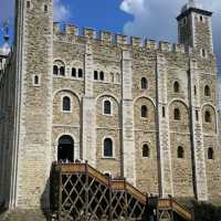 Explore Tower of London 