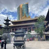 Jing’an temple - Gorgeous!