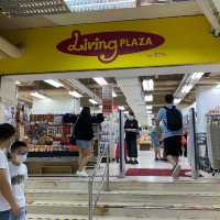 地方大及產品選擇多 - Living Plaza（北角店）