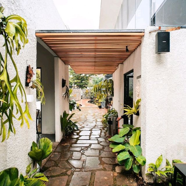 Hoffman Lane Cafe