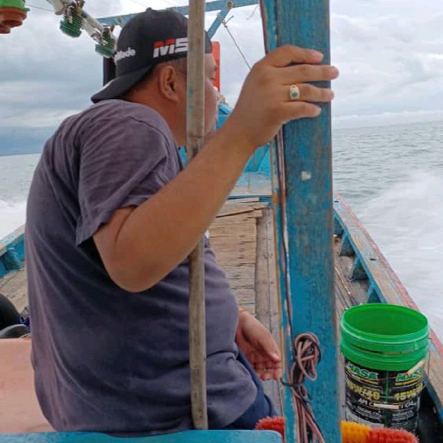 Fishing near Tukun Payar.