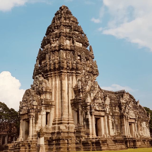 ปราสาทหินที่ใหญ่ที่สุดในไทย 