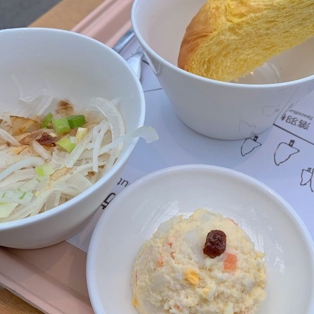 免日曬雨淋！室內花房用餐，享受春季旅行的浪漫氣氛！