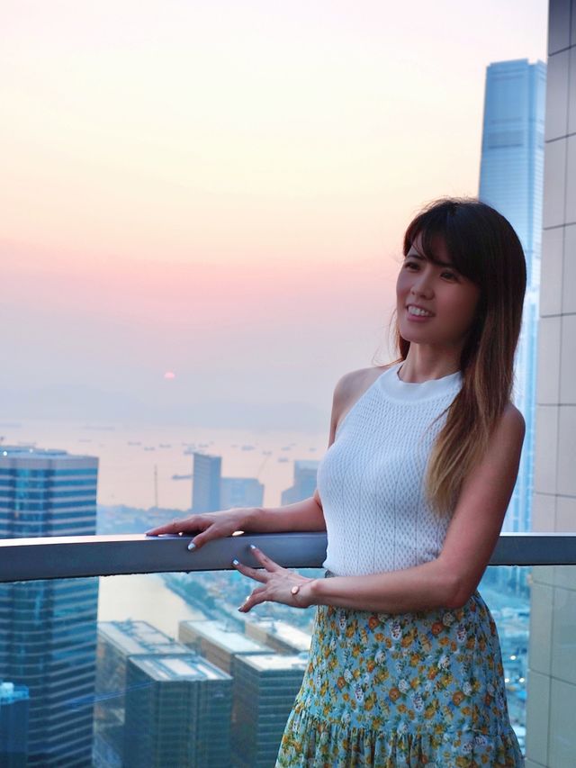 欣賞維港景色，品嚐高質美食 （上）