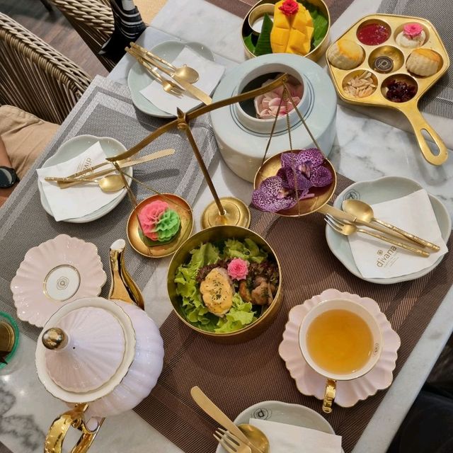 High Tea Like A Royal