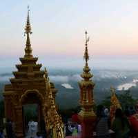 วัดพระธาตุดอยพระฌาน วัดสวยบนเขา