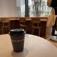 DEAN & DELUCA カフェ コレットマーレみなとみらい