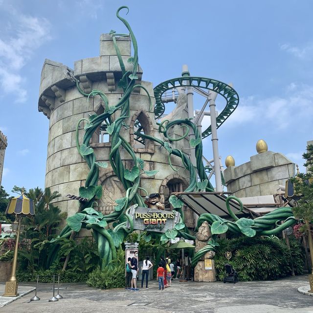 SUNDAYS @ UNIVERSAL STUDIOS SINGAPORE!