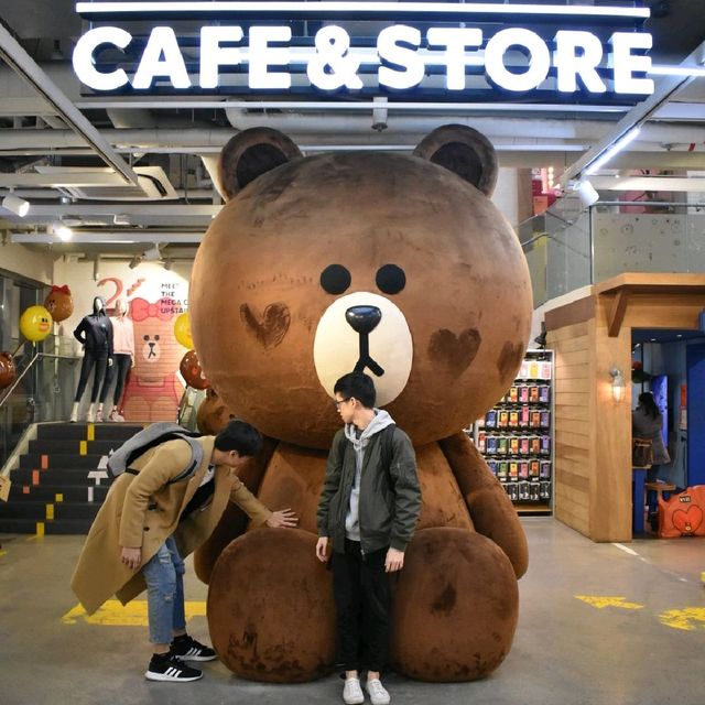 Line Cafe & Store
