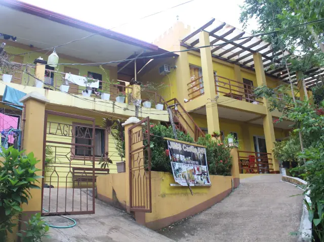 Jims Castle Inn in Coron Palawan