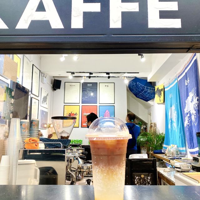 既是咖啡店又是滿有香港特色嘅藝術館