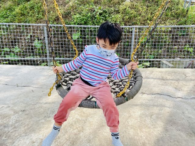 沙頭角農莊一票任玩，滑水滑草手動船bbq，必玩飛索