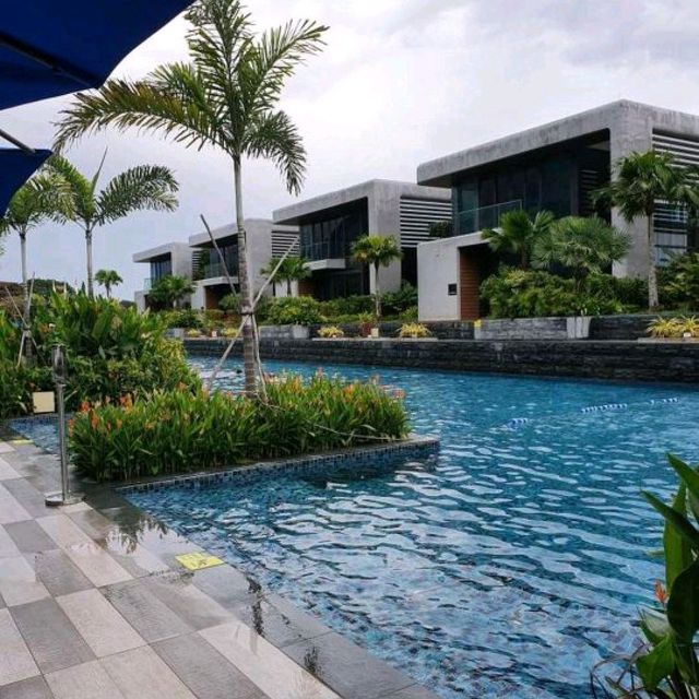 Dusit Thani Laguna Resort Singapore