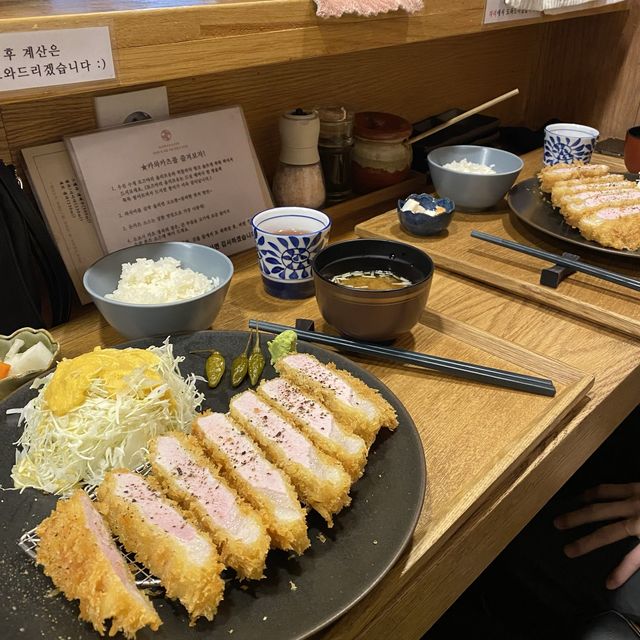 맛집 데이트는 홍대에서!!