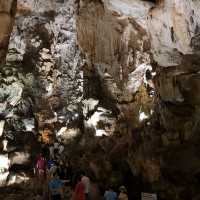 下龍灣必玩景點—天空洞Thien Cung Cave