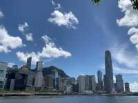 本地遊 | 中環至灣仔海濱漫步 | 藍天白雲下的維港美景