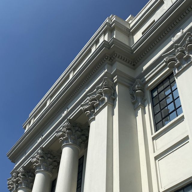 NATIONAL MUSEUM OF FINE ARTS