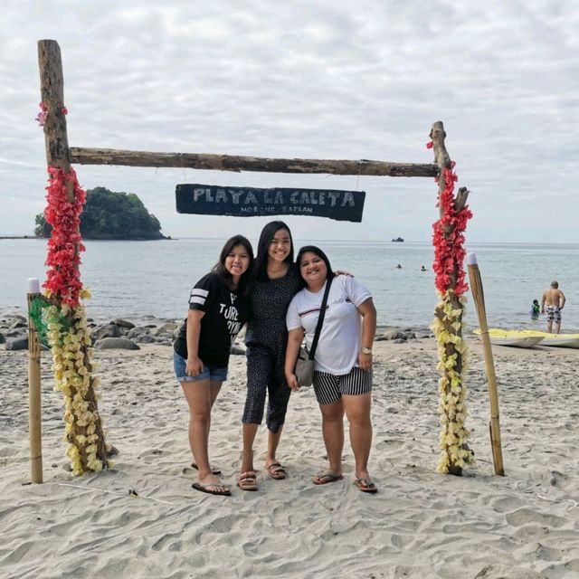 BUGET BEACH: PLAYA LA CALETA, BAGAC BATAAN. 