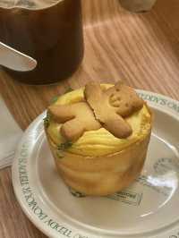 감성 가득한 성수 카페 “테디스오븐“🧸