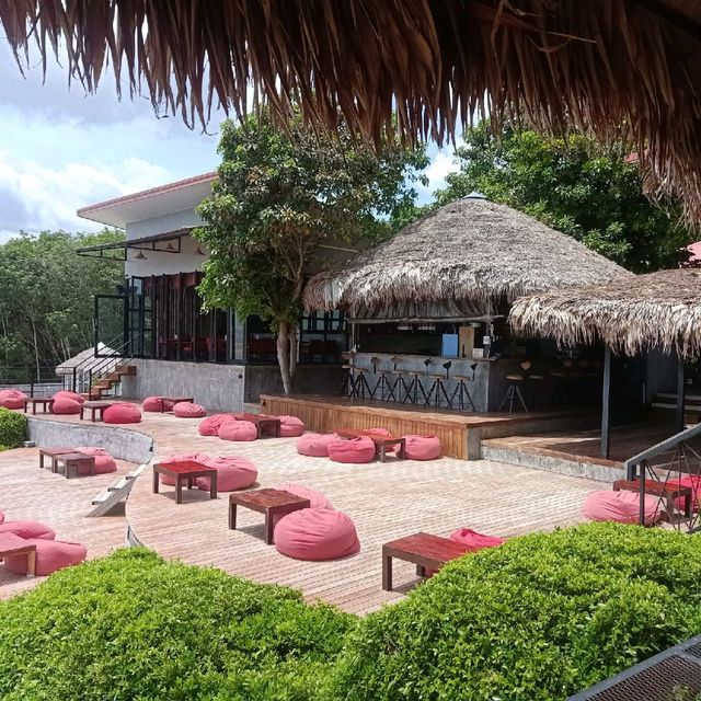 The cape. ร้านสุดฟิน ถิ่นสะตอ