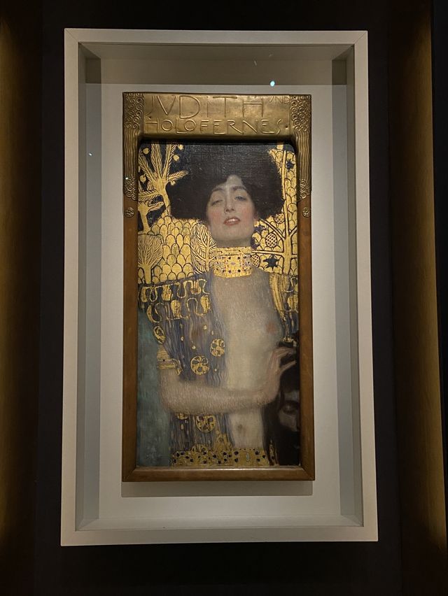 When in Rome 🏛 : Gustav Klimt Exhibition 