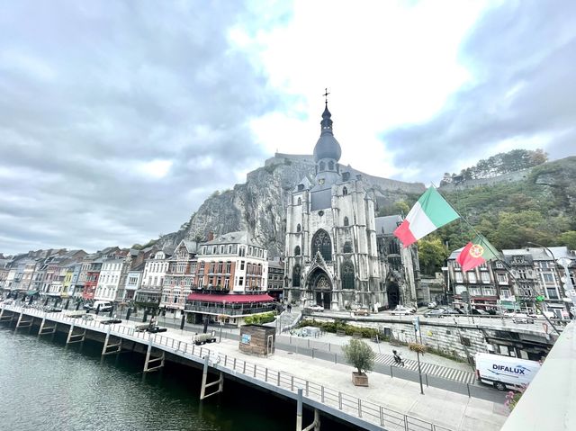 Dinant เบลเยี่ยม #ร่างกายต้องการธรรมชาติ