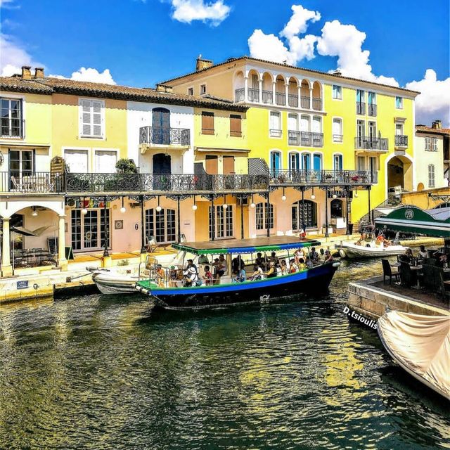 The "Venice" town of Provence - Port Grimaud.