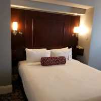 Millennium Biltmore Los Angeles. 