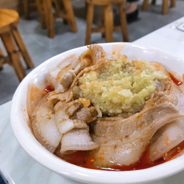 灣仔商業區平民抵食米線🤗