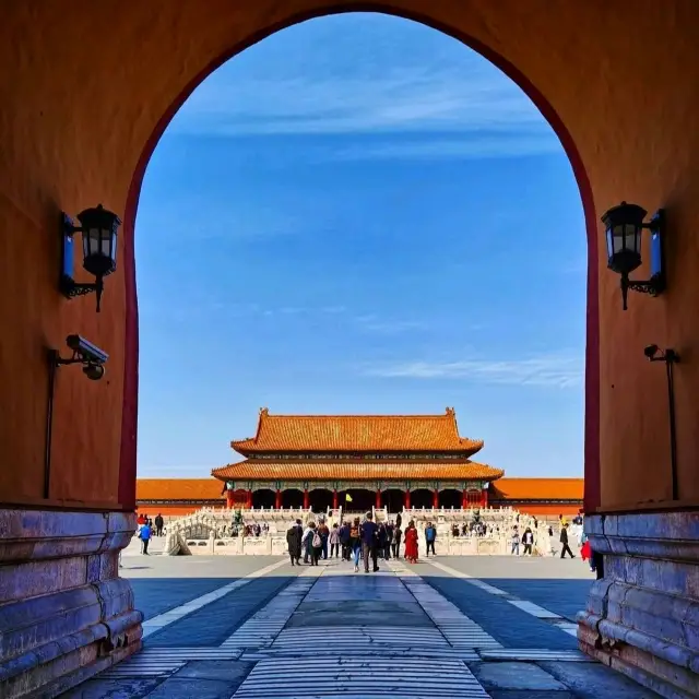 THE FORBIDDEN CITY