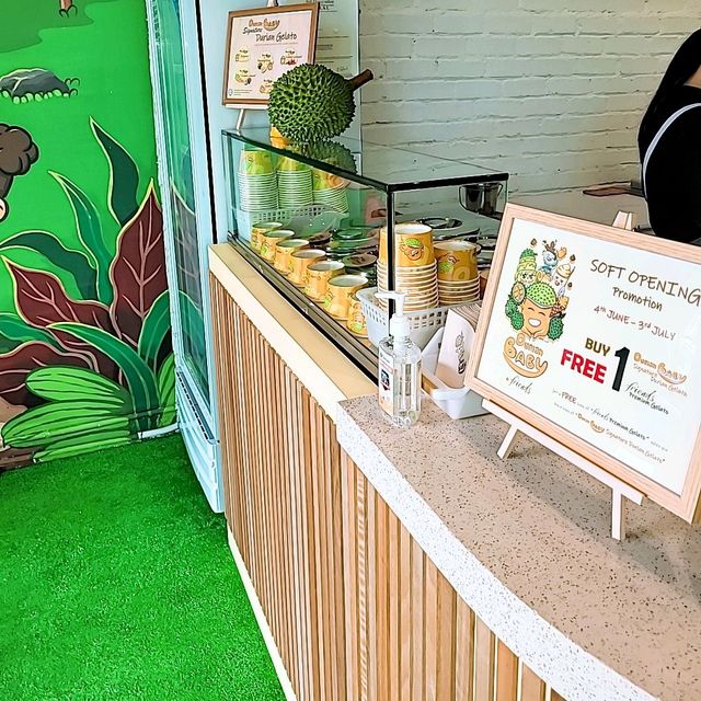 Newly opened ice cream cafe! 🍦 