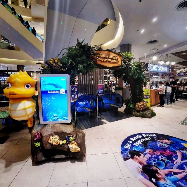 Siam Paragon, a Foodie Haven and Aquarium 