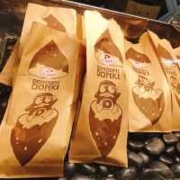 人潮🈵️🈵️ 唐吉坷德DON DON DONKI Zhongxiao Xinsheng Store DON DON DONKI 忠孝新生店