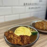 ［新竹市/東區］ 東門市場-喜然熟成咖哩🇯🇵｜唐揚雞咖哩好好吃！下班聚餐好地方🤩 -