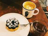 A bit of sweetness and coffee