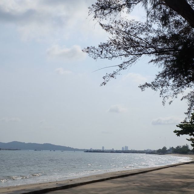 นั่งเล่น หาดสวนสน ระยอง