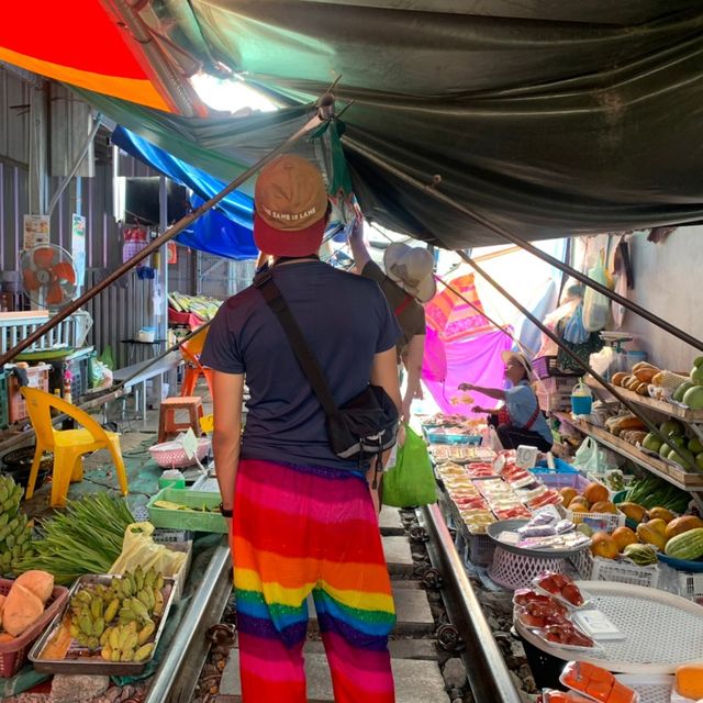タイのメークロン市場🇹🇭