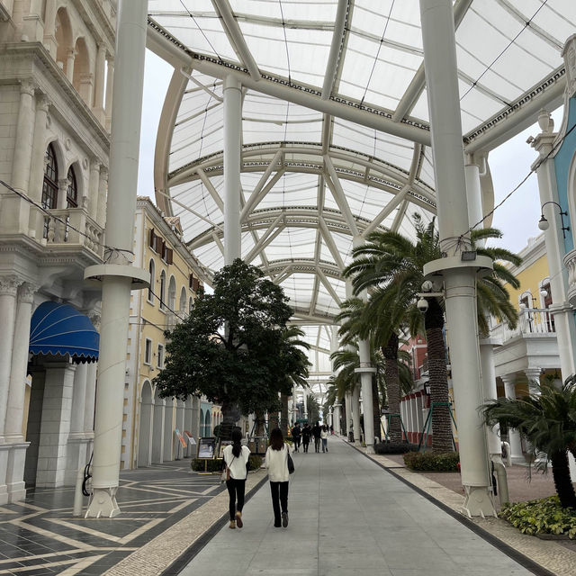 LEGEND BOULEVARD