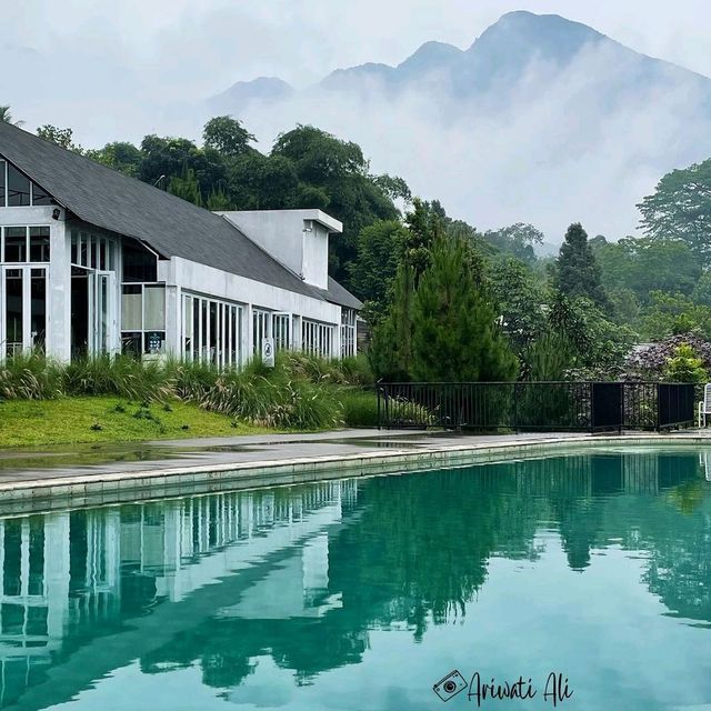 LEUWEUNG GELEDEGAN ECOLODGE - BOGOR