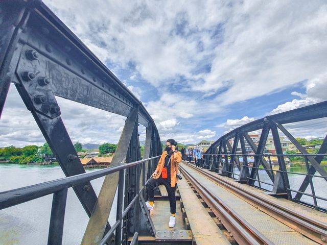 สะพานข้ามแม่น้ำแคว จังหวัดกาญจนบุรี