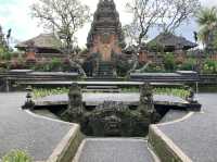【バリ】水面に浮かぶ寺院「サラスワティー寺院」