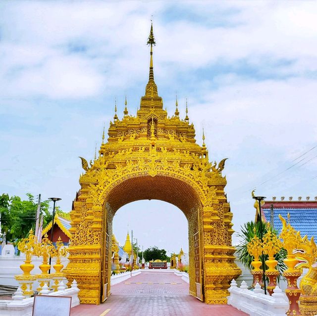 วัดพิพัฒน์มงคล วิจิตรเชิงศิลปะโบราณ แห่งสุโขทัย