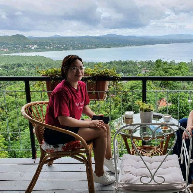 Cafe on top of a hill | Zara's Cafe Bohol
