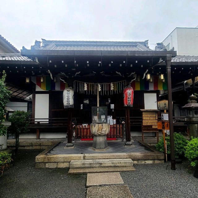 平安京から残り続ける国指定の史跡【神泉苑】✨