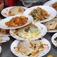 Street Food in the old Bangkok city 